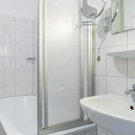 Apartament 332, Seepark