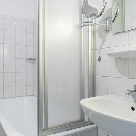 Apartament 332, Seepark